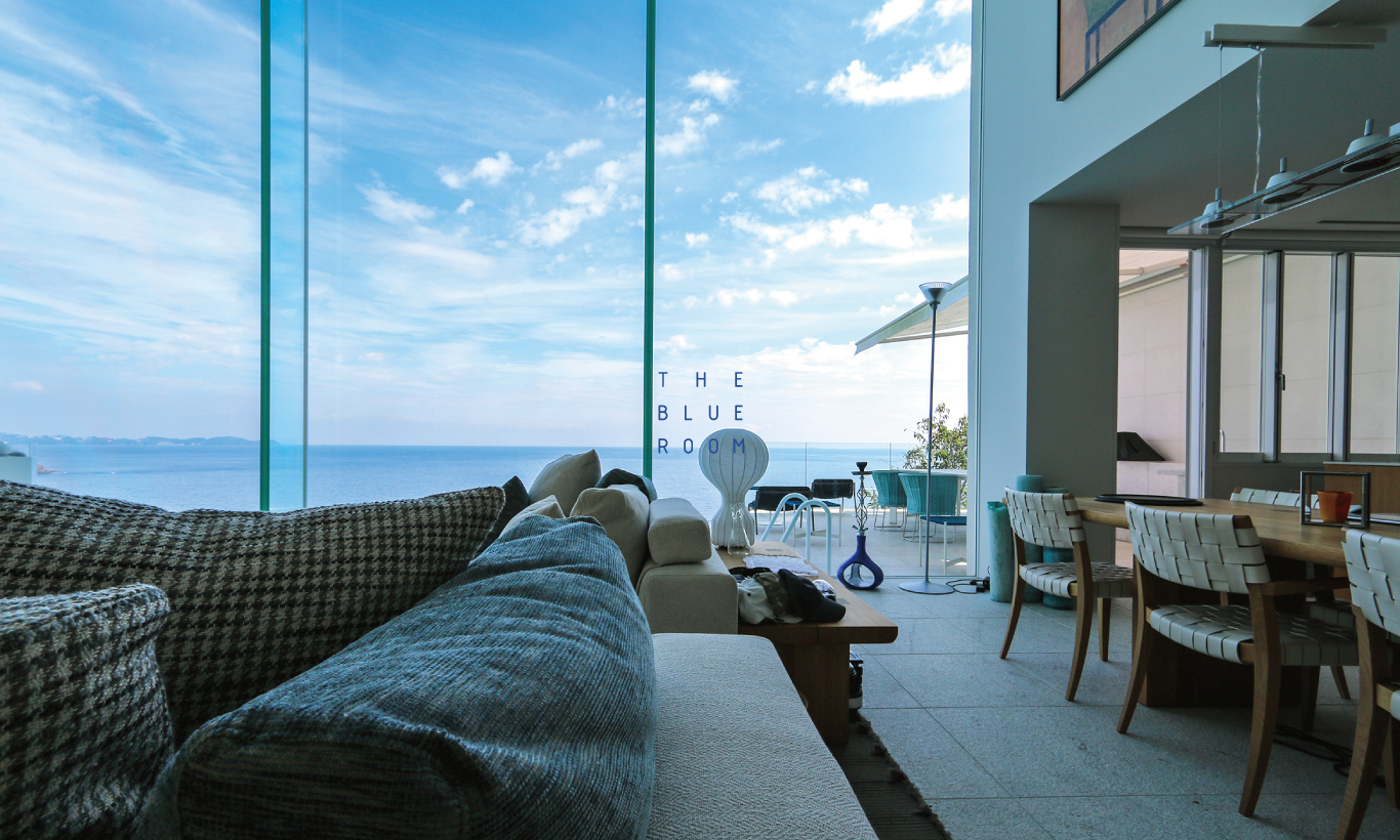 THE BLUE ROOM｜sold